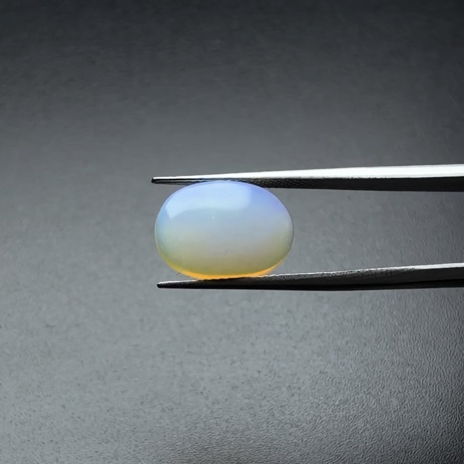 Fire opal I 5.50-Ratti