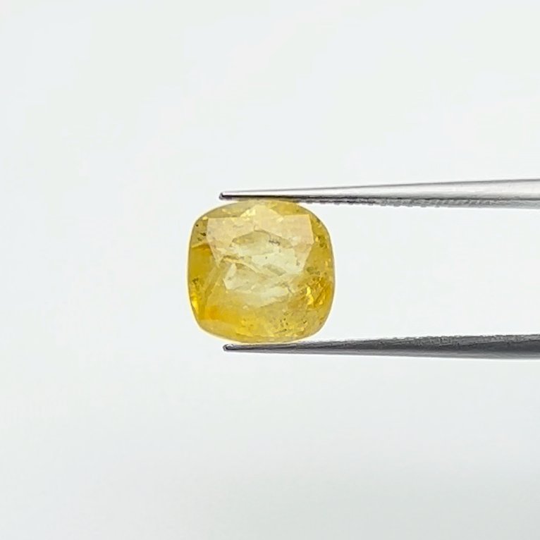 Yellow Sapphire | 5.25 Ratti