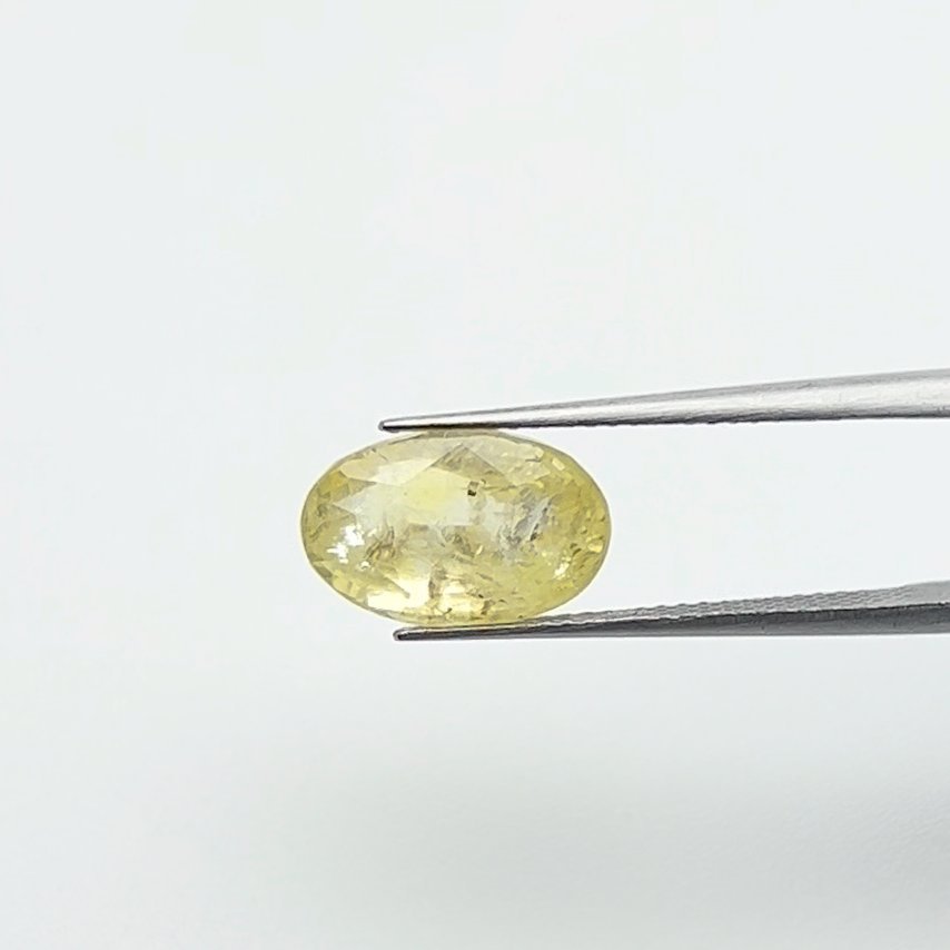 Yellow Sapphire | 6.00 Ratti