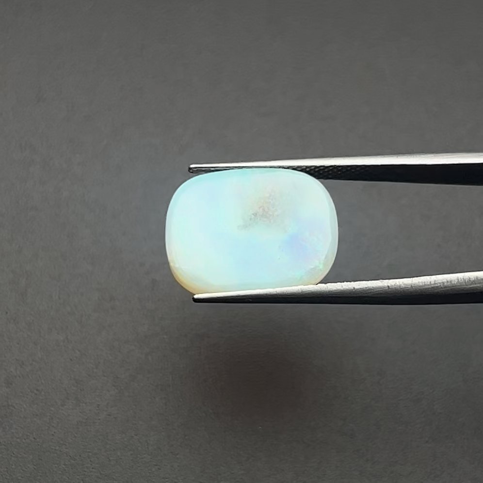 Fire opal I 5.50-Ratti