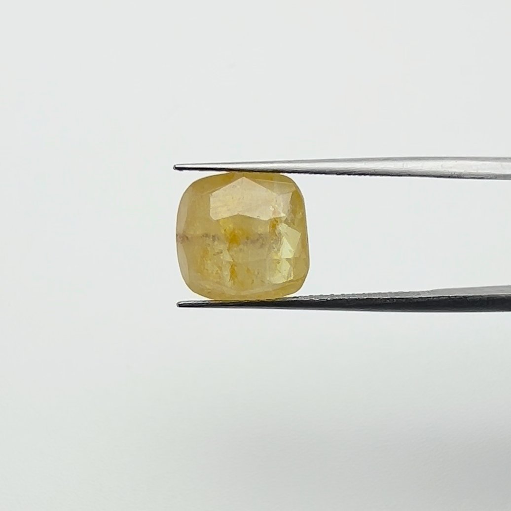 Yellow Sapphire | 10.50 Ratti