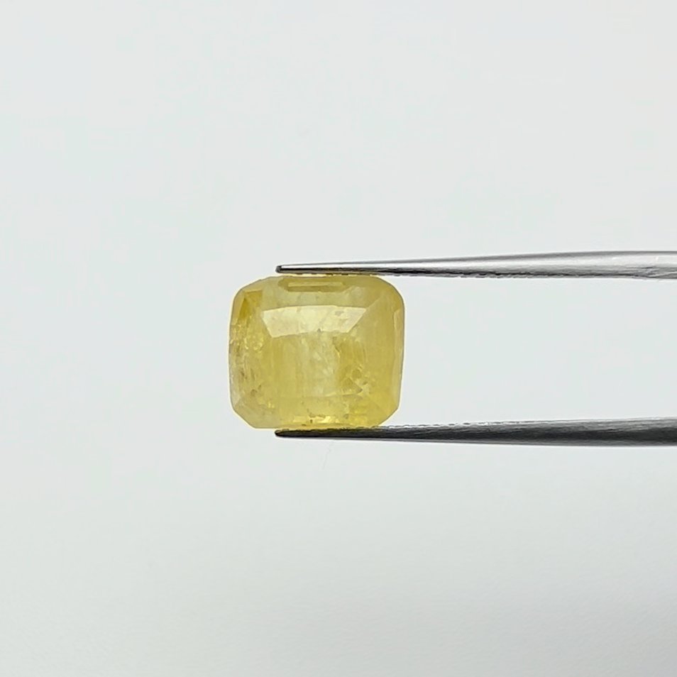 Yellow Sapphire | 6.50 Ratti