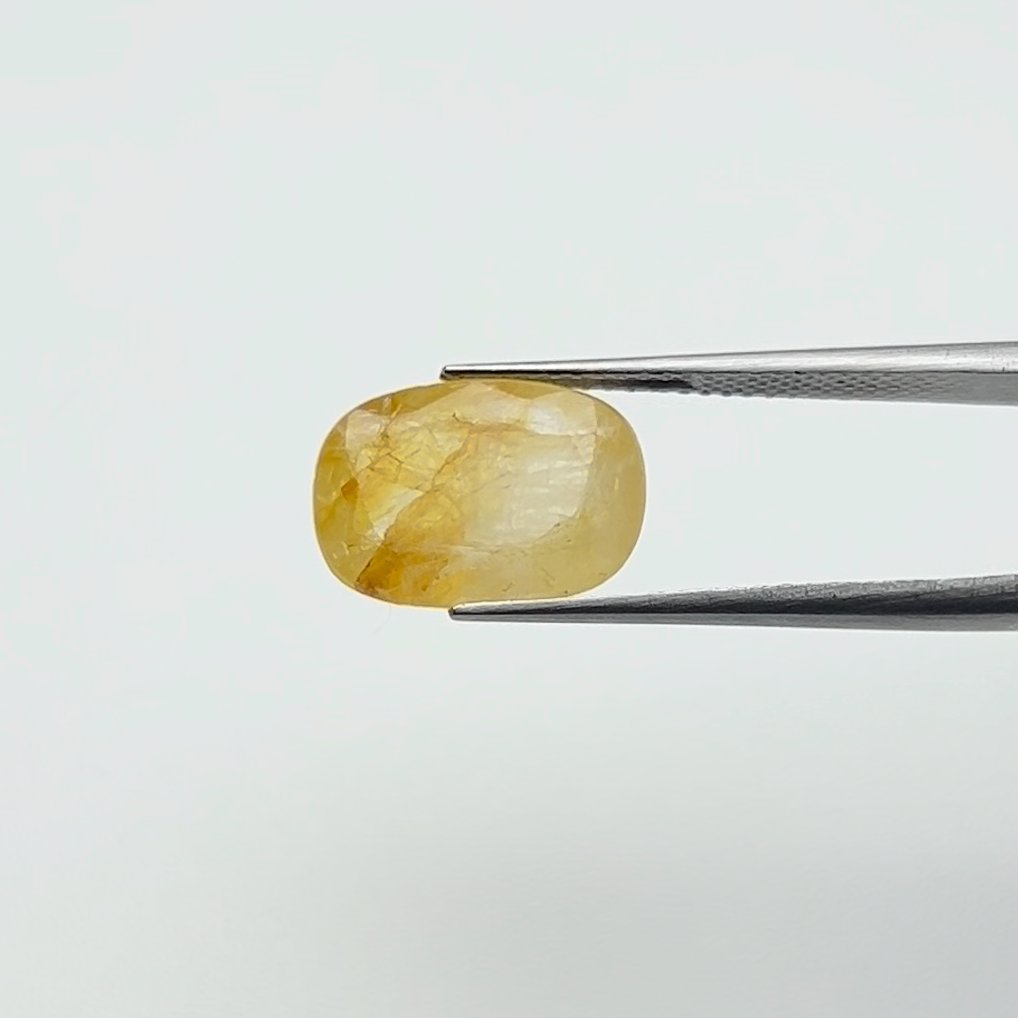 Yellow Sapphire | 6.25 Ratti