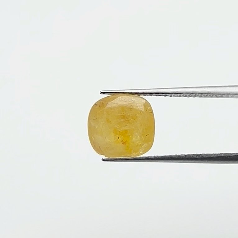 Yellow Sapphire | 6.25 Ratti
