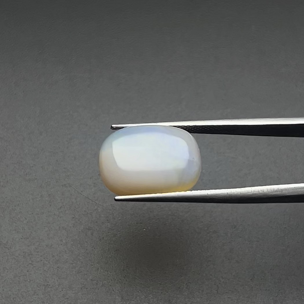 Fire opal I 9.25-Ratti