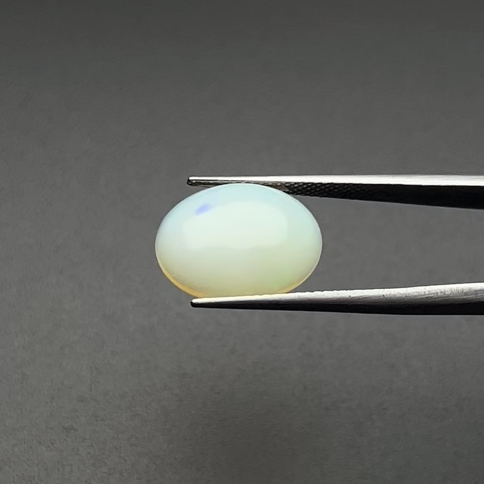 Fire opal I 5.50-Ratti