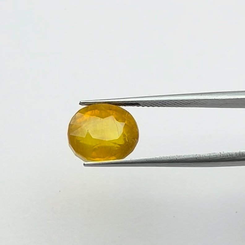 Yellow Sapphire | 10.25 Ratti
