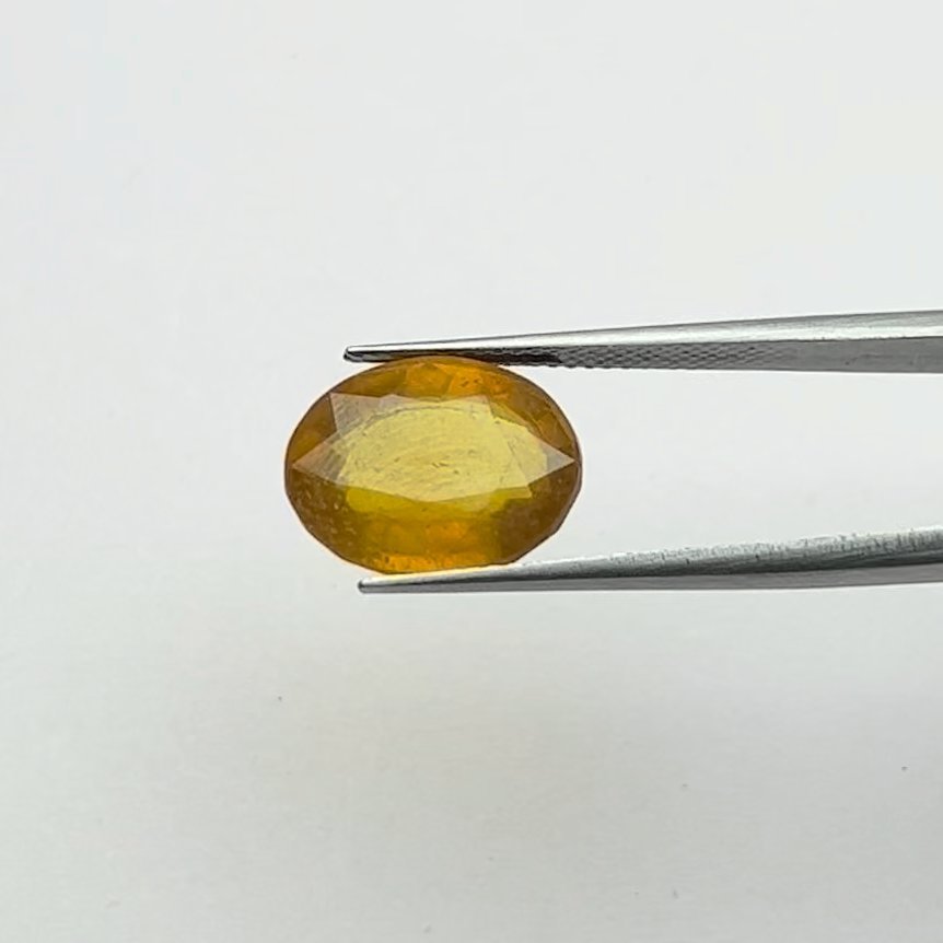 Yellow Sapphire | 9.75 Ratti