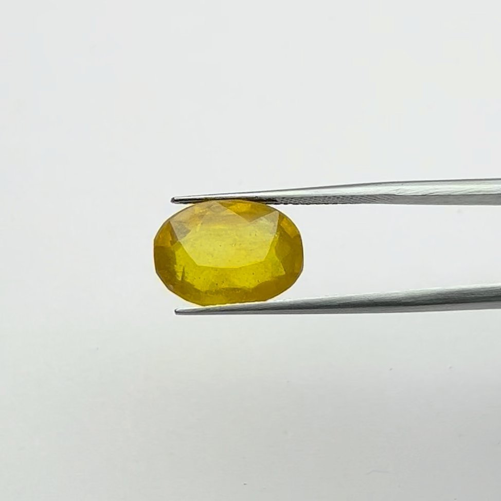 Yellow Sapphire | 11.50 Ratti