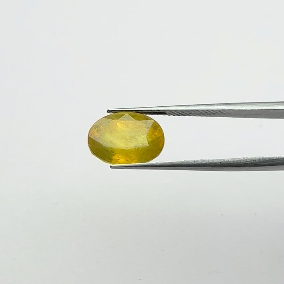 Yellow Sapphire | 9.00 Ratti