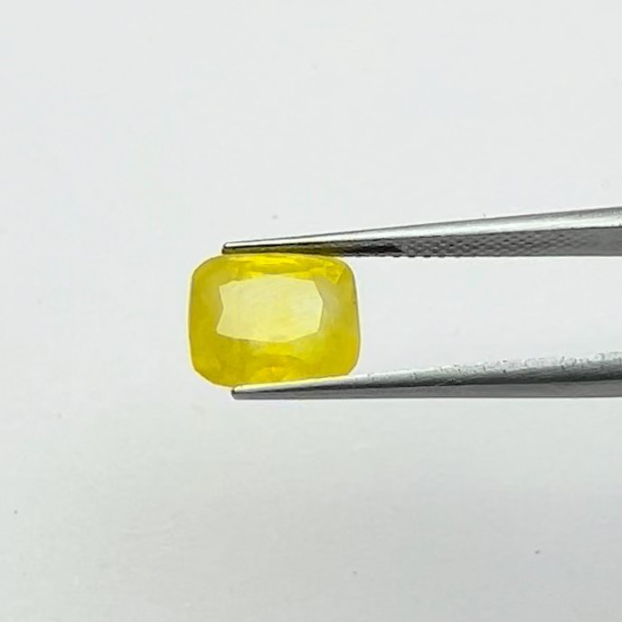 Yellow Sapphire | 6.00 Ratti