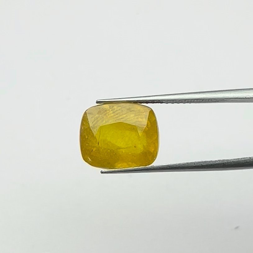Yellow Sapphire | 5.25 Ratti