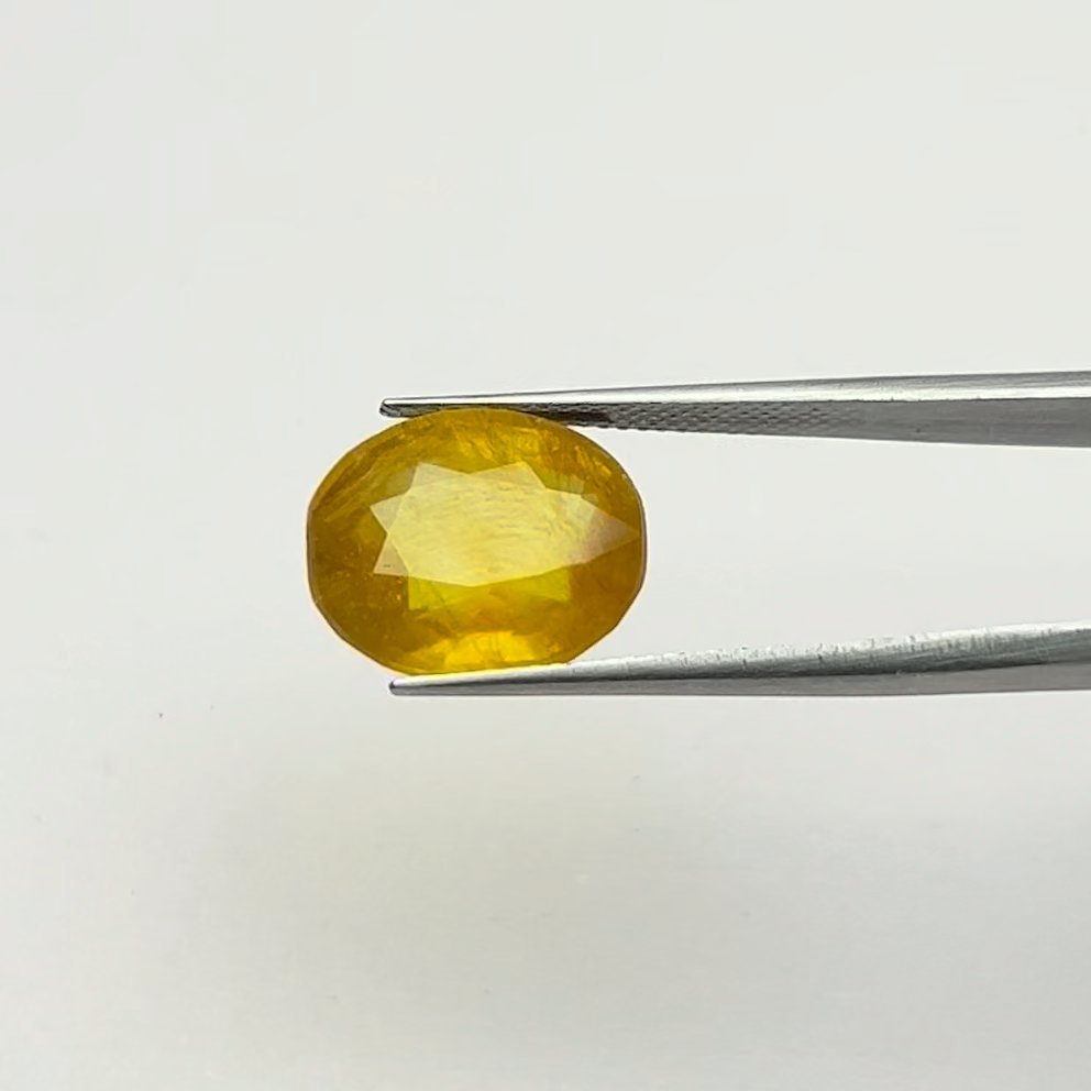 Yellow Sapphire | 12.50 Ratti