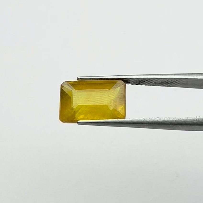 Yellow Sapphire | 8.25 Ratti