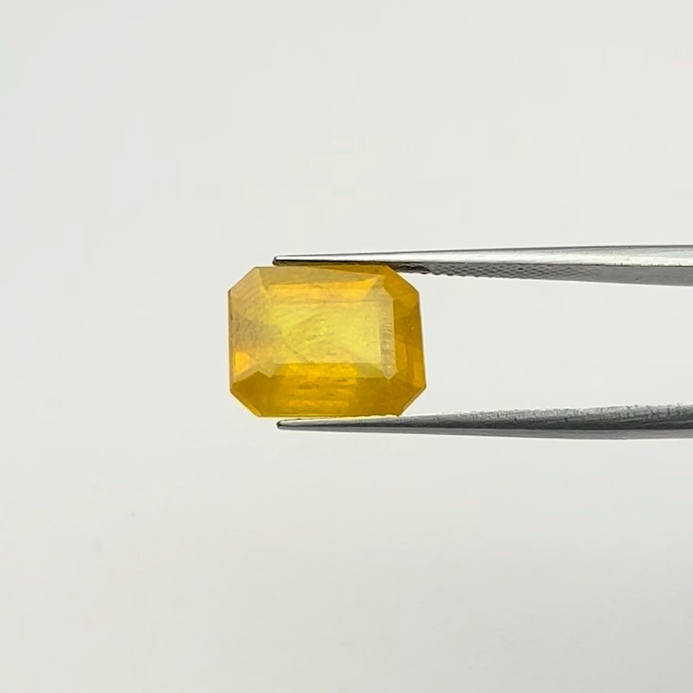 Yellow Sapphire | 9.75 Ratti