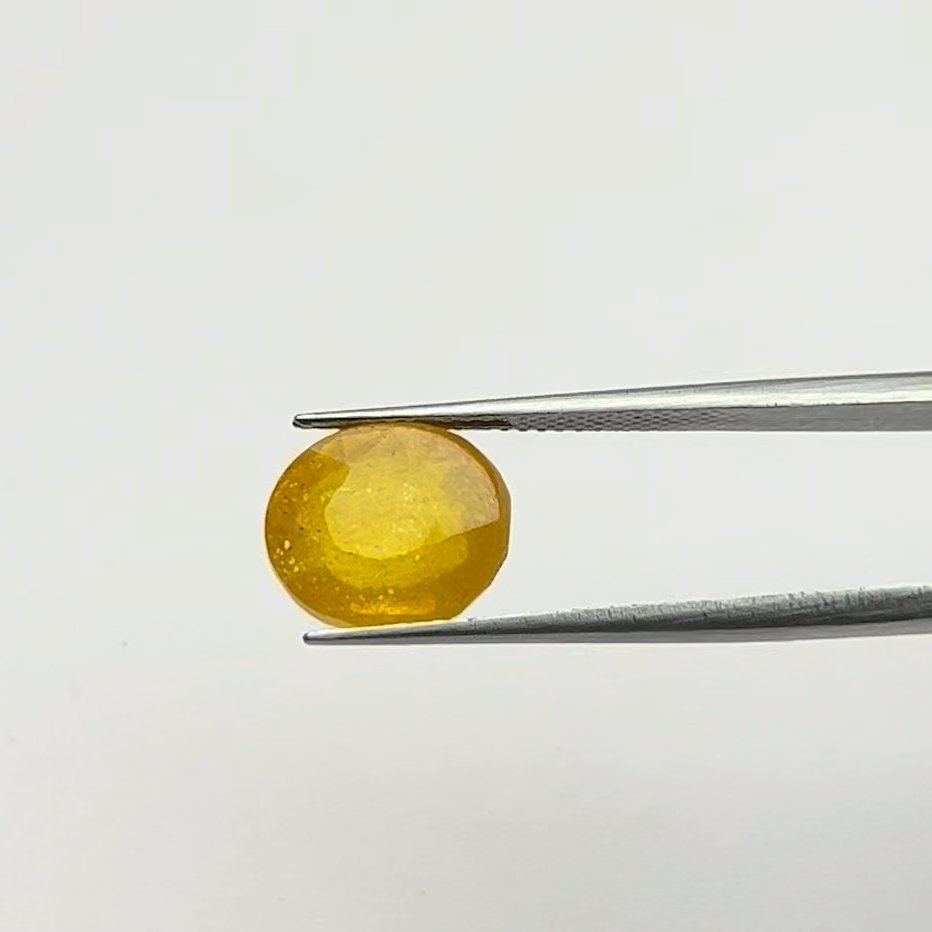Yellow Sapphire | 8.25 Ratti