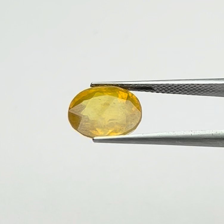Yellow Sapphire | 6.00 Ratti