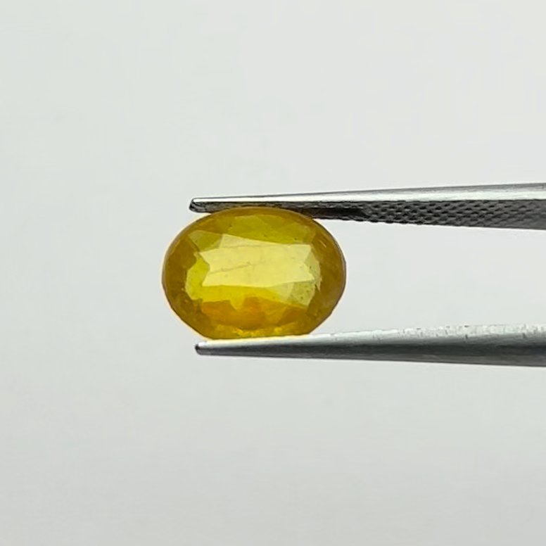 Yellow Sapphire | 3.75 Ratti