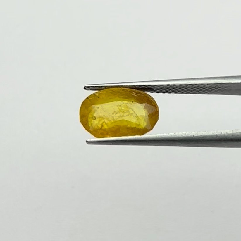 Yellow Sapphire | 4.75 Ratti
