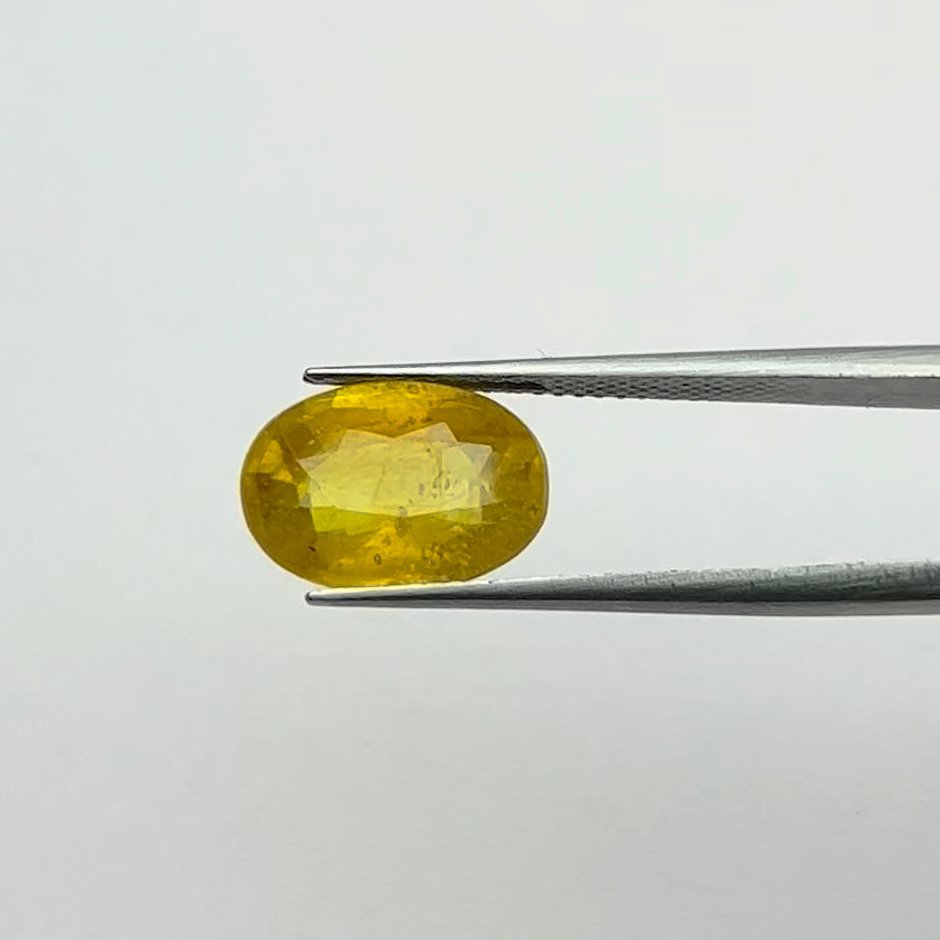 Yellow Sapphire | 5.75 Ratti