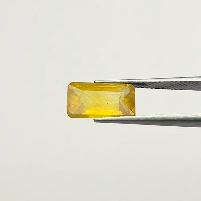 Yellow Sapphire | 5.25 Ratti