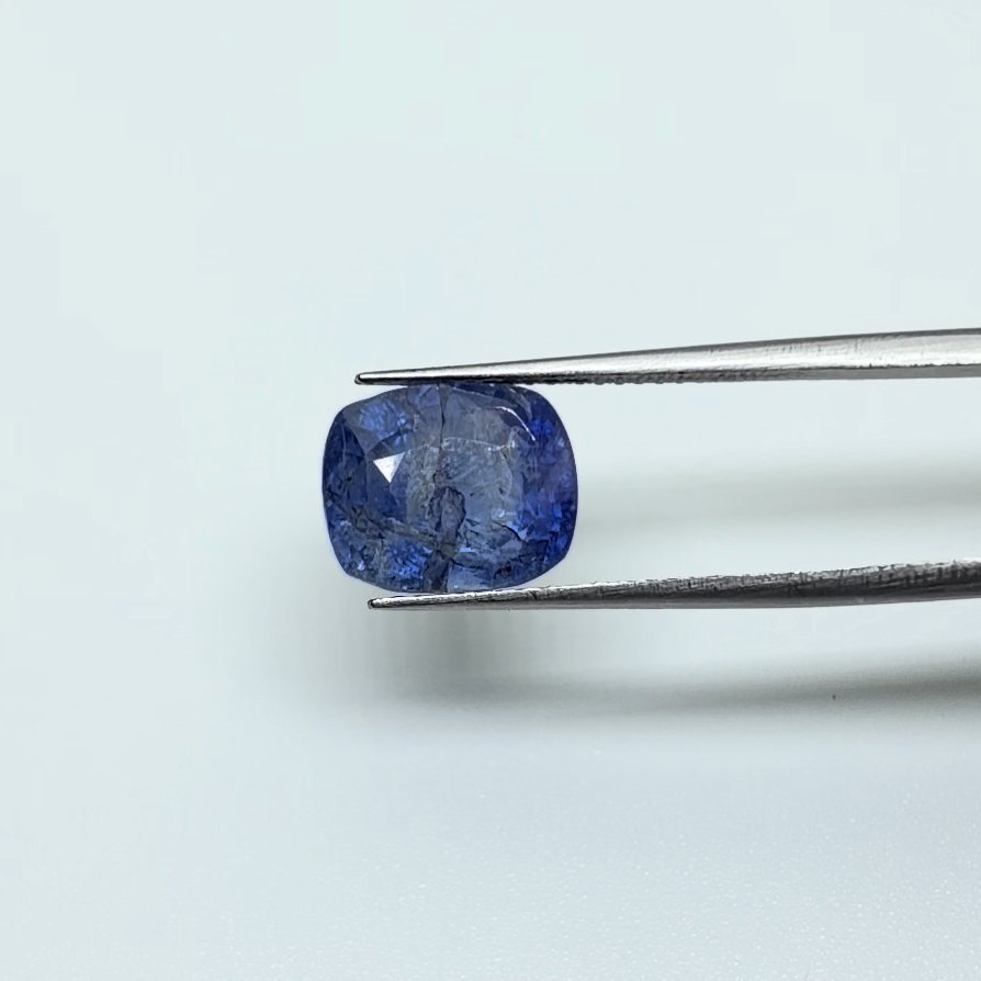 Blue Sapphire | 7.00 Ratti