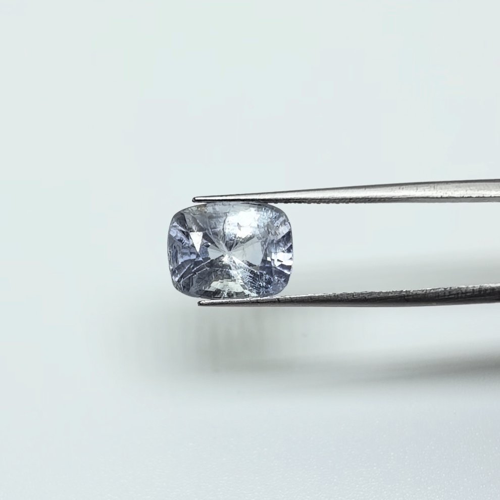 Blue Sapphire | 6.00 Ratti