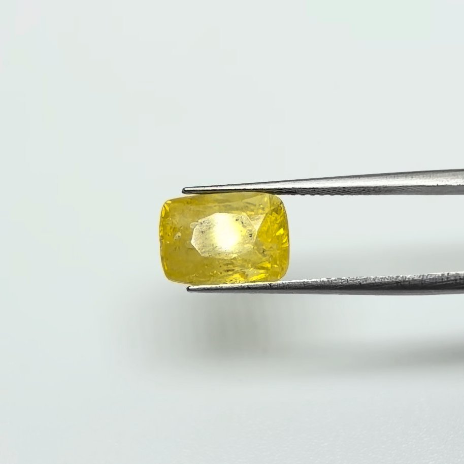 Yellow Sapphire | 7.00 Ratti