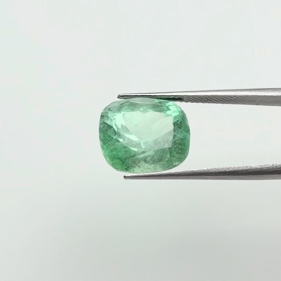 Emerald | 9.25 Ratti