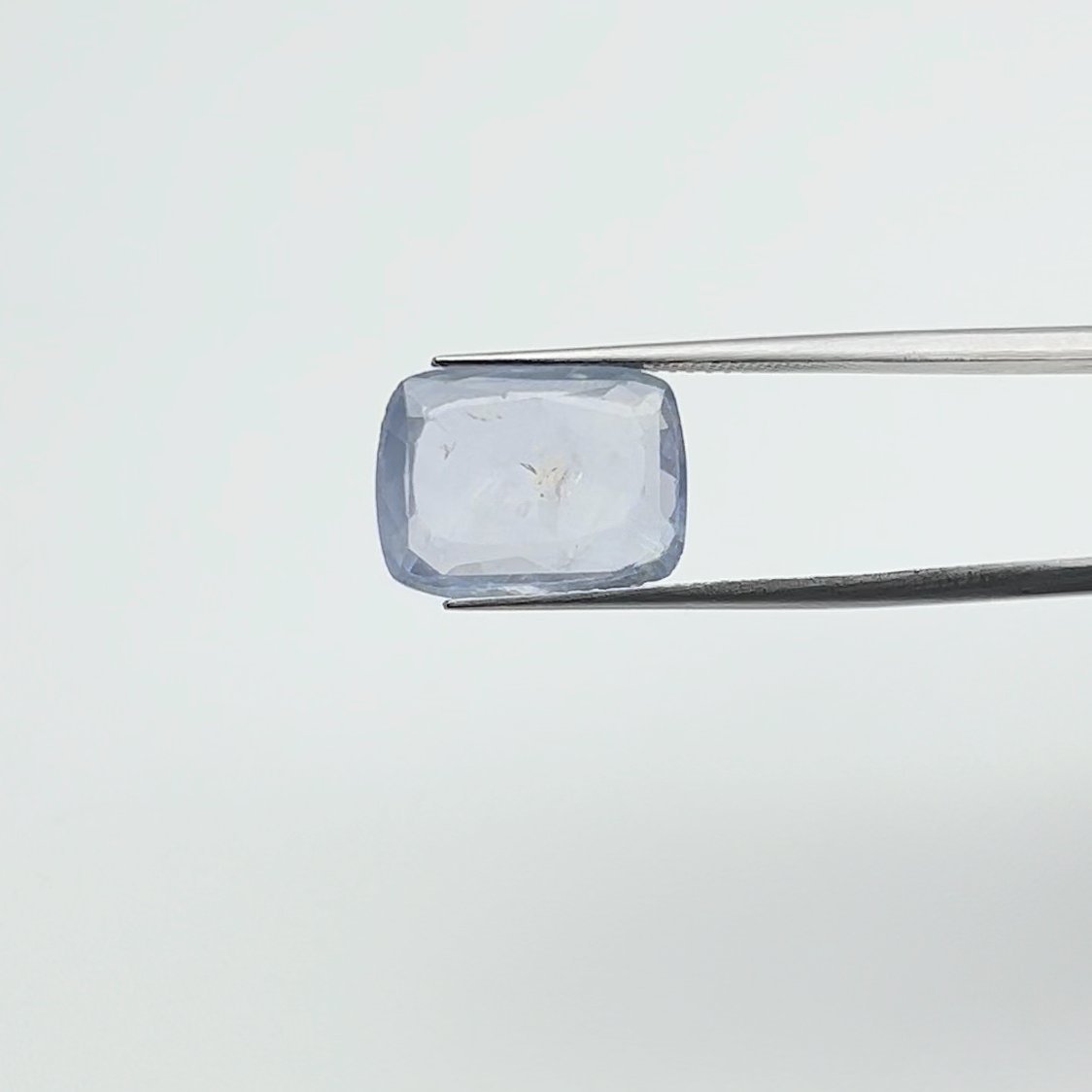 Blue Sapphire | 7.50 Ratti