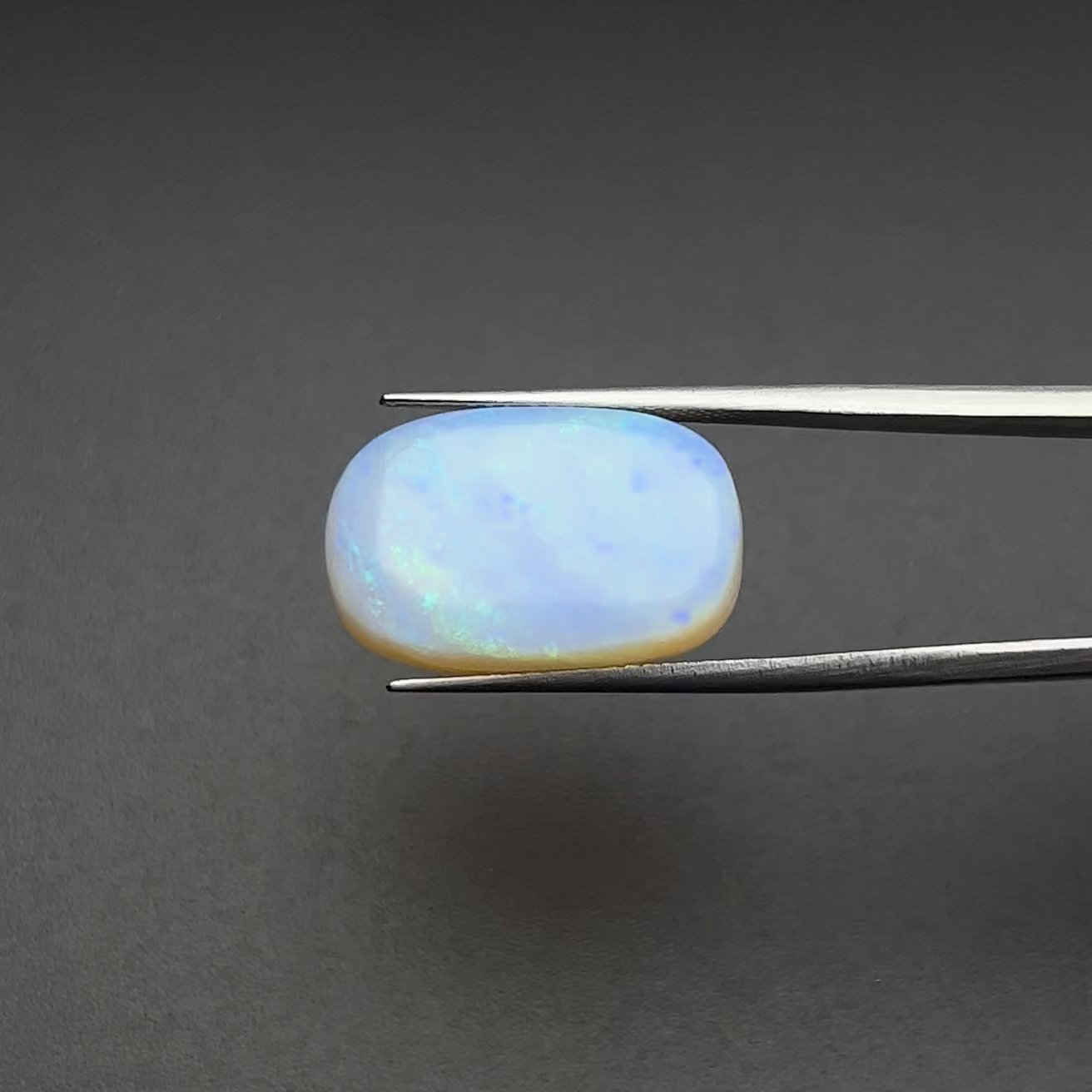 Fire opal I 14.00-Ratti