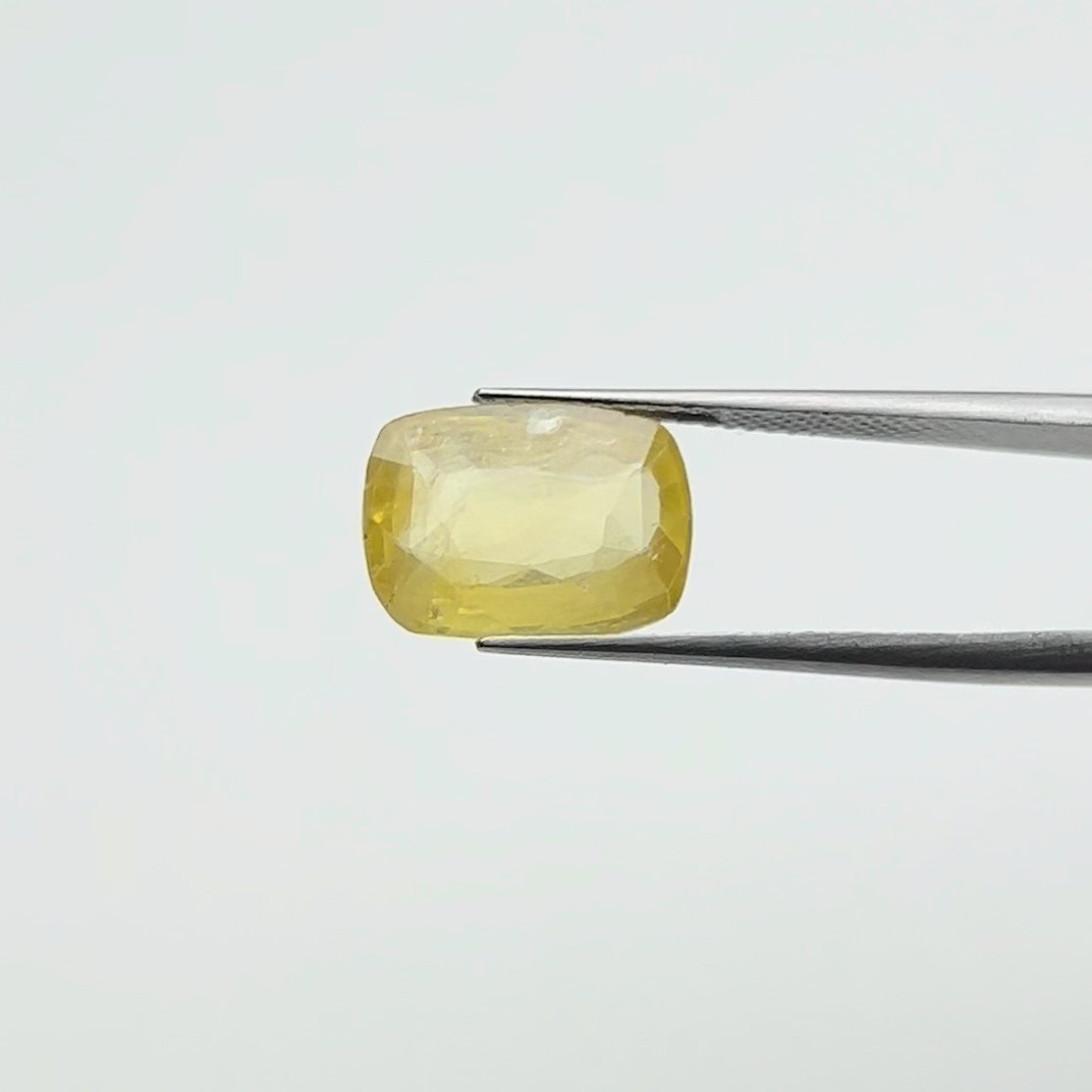 Yellow Sapphire | 6.50 Ratti
