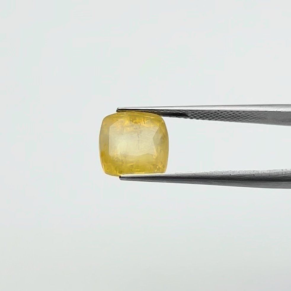 Yellow Sapphire | 6.50 Ratti