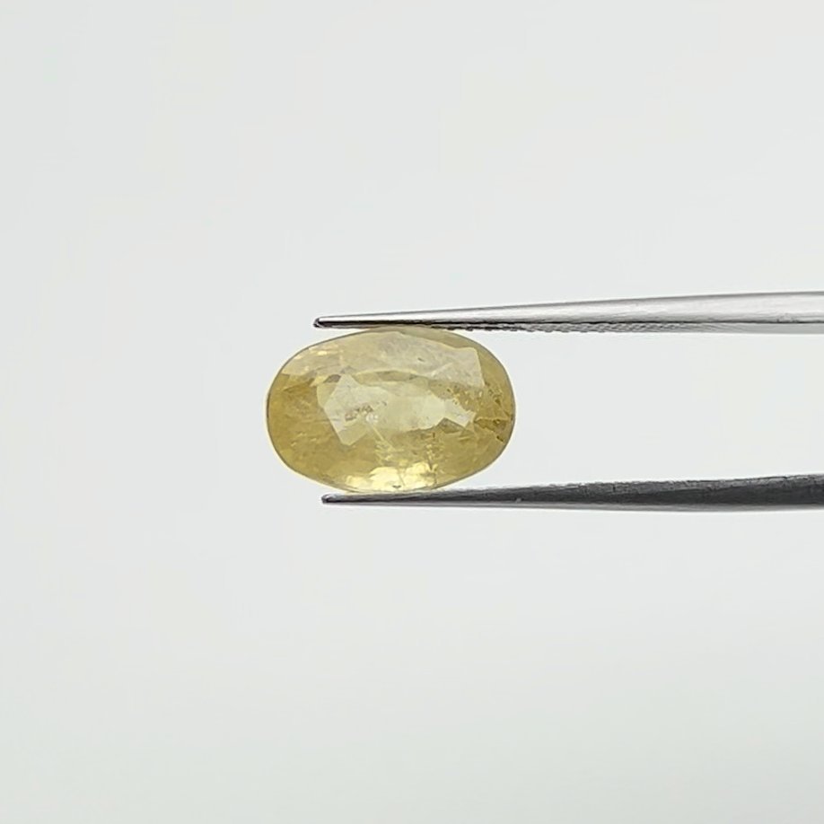 Yellow Sapphire | 5.50 Ratti