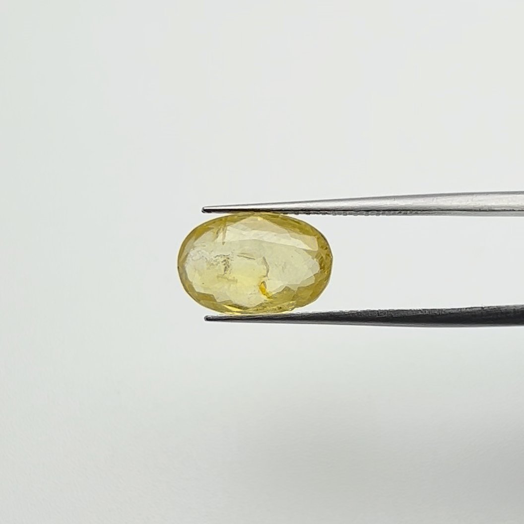 Yellow Sapphire | 5.00 Ratti
