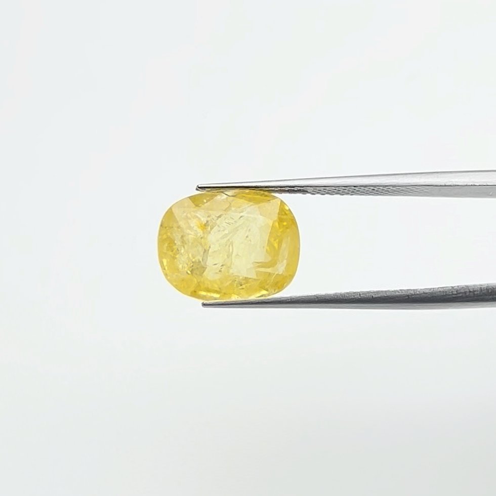 Yellow Sapphire | 7.00 Ratti