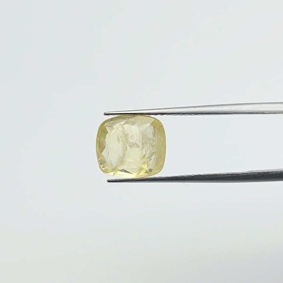 Yellow Sapphire | 7.00 Ratti