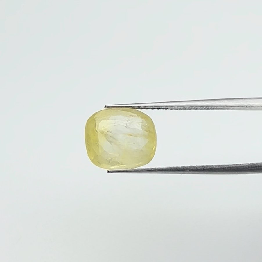Yellow Sapphire | 6.00 Ratti