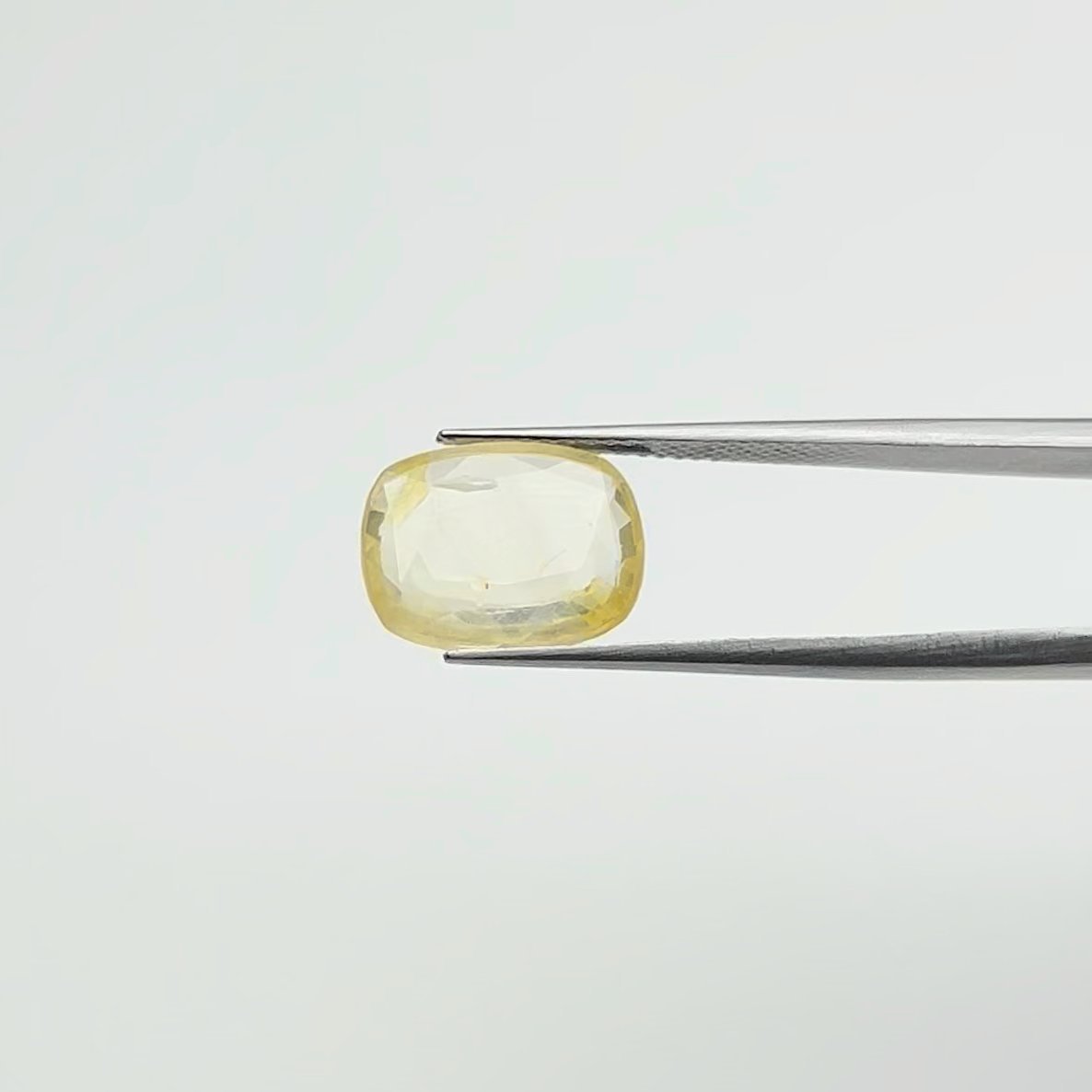 Yellow Sapphire | 5.50 Ratti