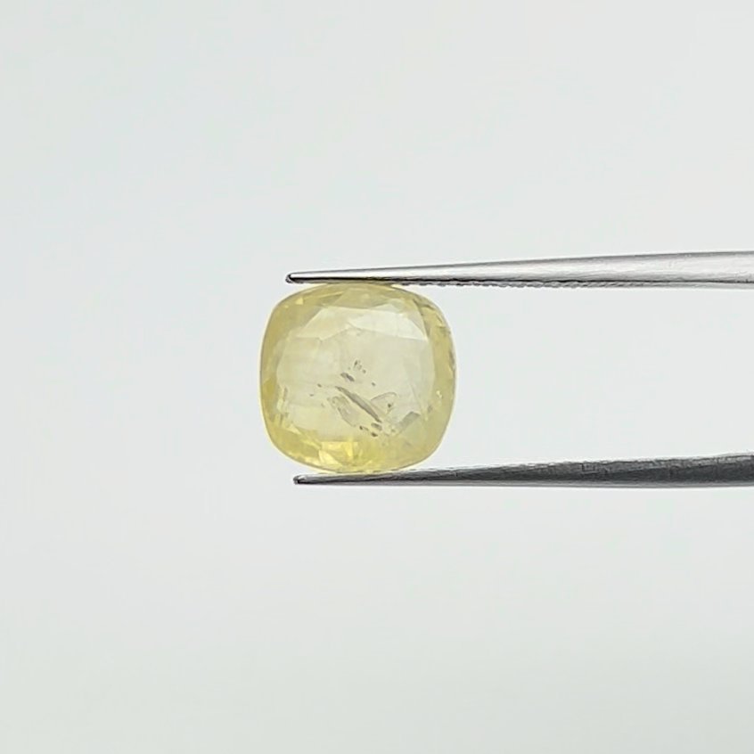Yellow Sapphire | 5.50 Ratti